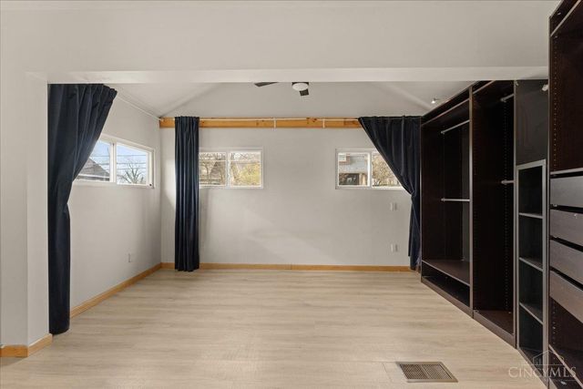 2888 Losantiville Avenue, Cincinnati, OH 45213