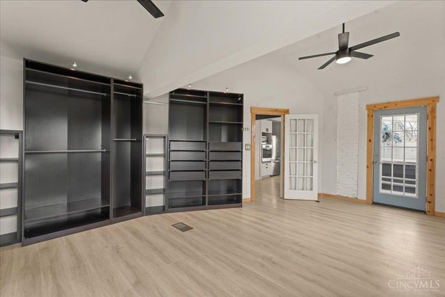 2888 Losantiville Avenue, Cincinnati, OH 45213