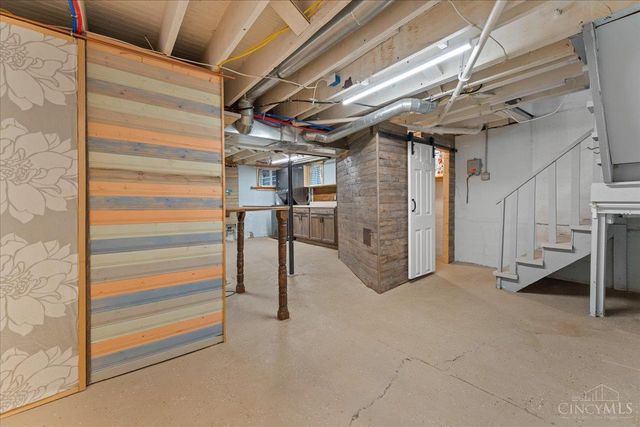 2888 Losantiville Avenue, Cincinnati, OH 45213