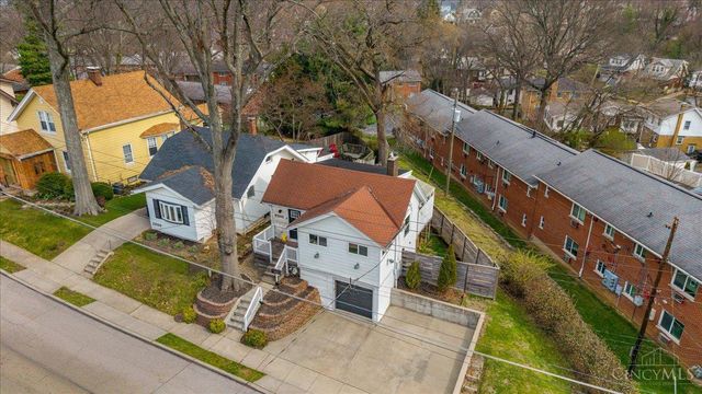 2888 Losantiville Avenue, Cincinnati, OH 45213