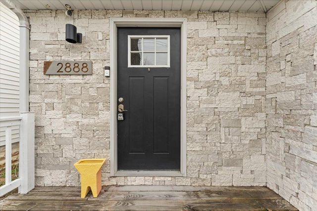 2888 Losantiville Avenue, Cincinnati, OH 45213