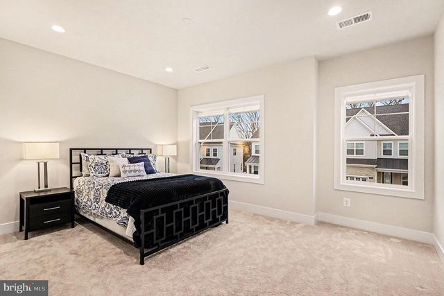 5513 VELTRI TER, Haymarket, VA 20169