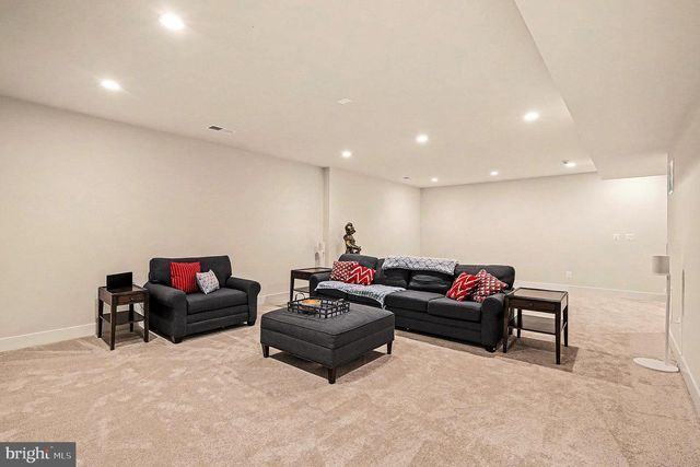 5513 VELTRI TER, Haymarket, VA 20169