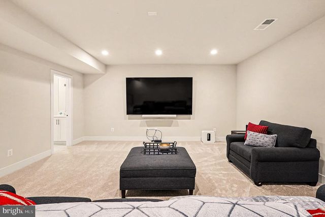 5513 VELTRI TER, Haymarket, VA 20169