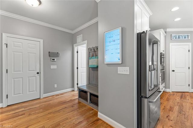 2162 Summerlyn Park Drive, Kernersville, NC 27284