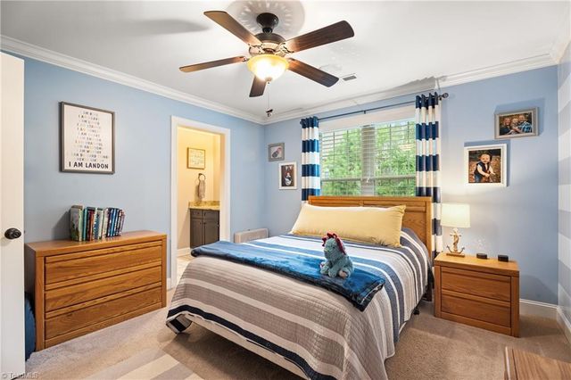 2162 Summerlyn Park Drive, Kernersville, NC 27284