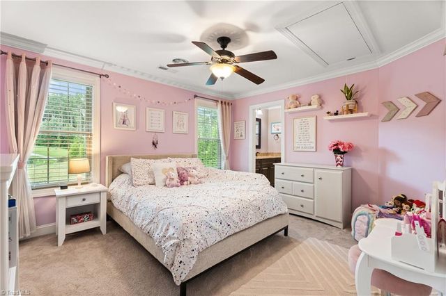 2162 Summerlyn Park Drive, Kernersville, NC 27284