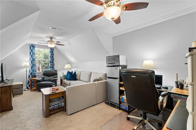 2162 Summerlyn Park Drive, Kernersville, NC 27284