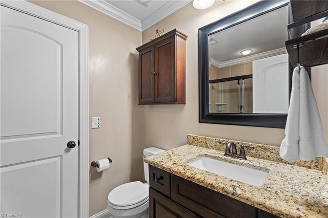 2162 Summerlyn Park Drive, Kernersville, NC 27284