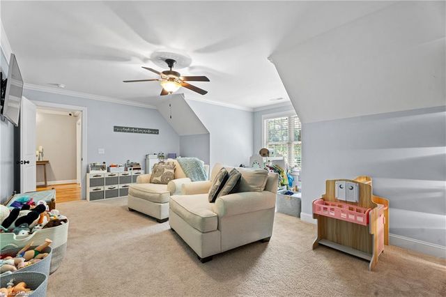 2162 Summerlyn Park Drive, Kernersville, NC 27284