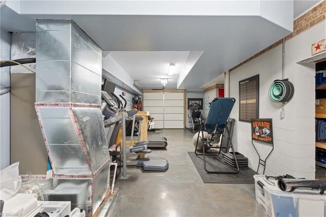2162 Summerlyn Park Drive, Kernersville, NC 27284