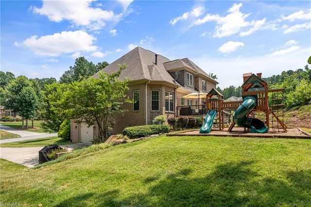 2162 Summerlyn Park Drive, Kernersville, NC 27284