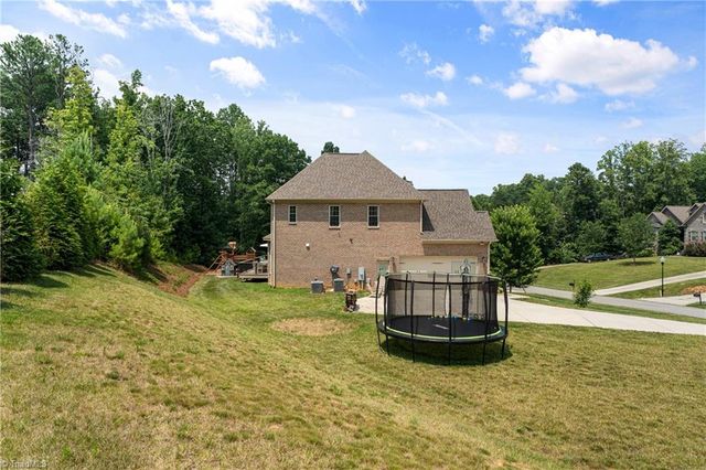 2162 Summerlyn Park Drive, Kernersville, NC 27284
