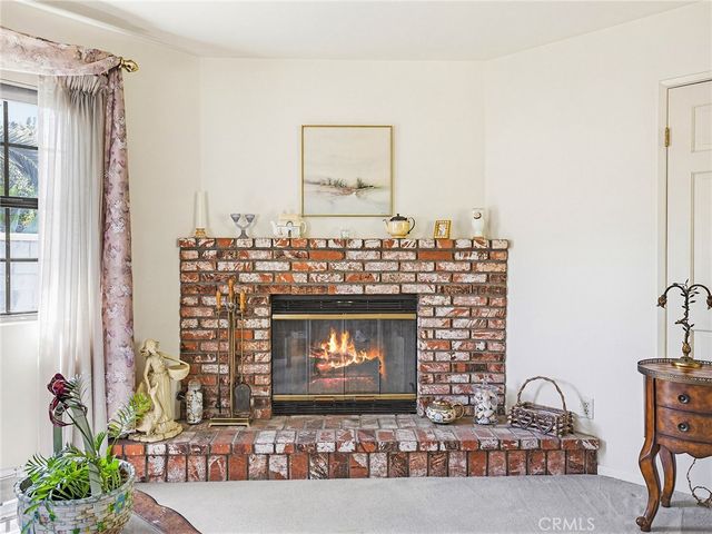 921 E Elmwood Avenue, Burbank, CA 91501