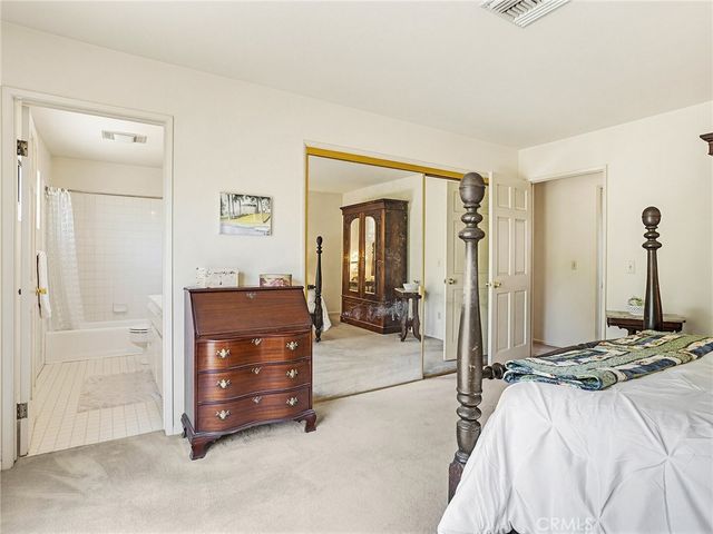 921 E Elmwood Avenue, Burbank, CA 91501