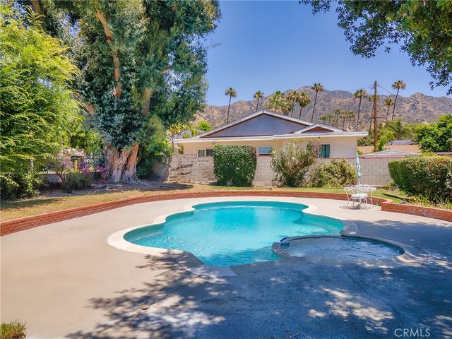 921 E Elmwood Avenue, Burbank, CA 91501