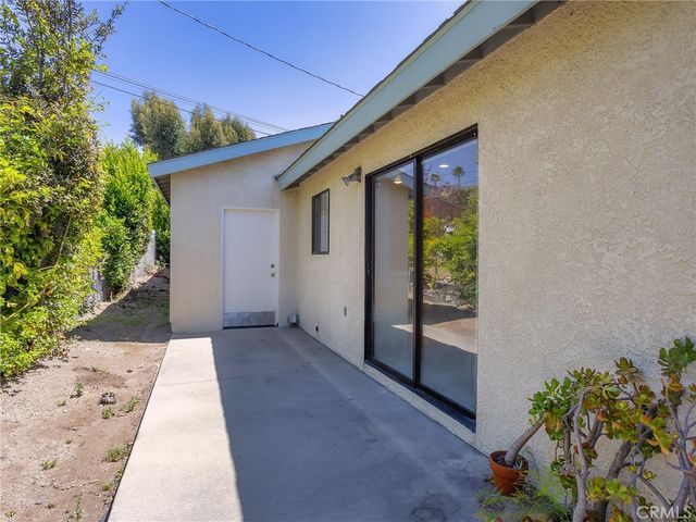 921 E Elmwood Avenue, Burbank, CA 91501