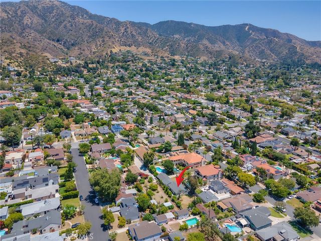 921 E Elmwood Avenue, Burbank, CA 91501