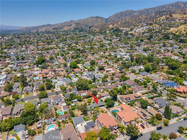 921 E Elmwood Avenue, Burbank, CA 91501