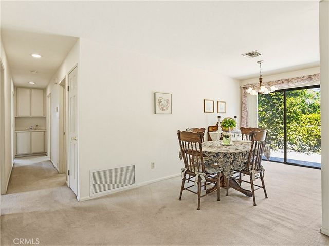 921 E Elmwood Avenue, Burbank, CA 91501