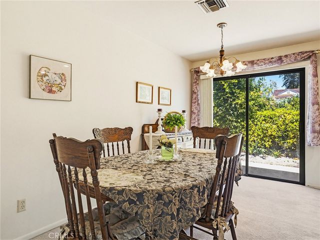 921 E Elmwood Avenue, Burbank, CA 91501