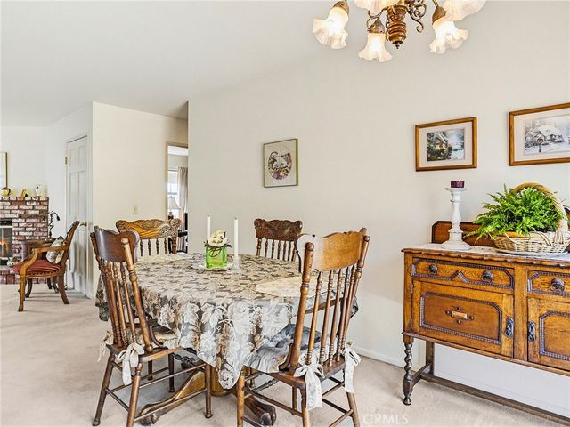 921 E Elmwood Avenue, Burbank, CA 91501