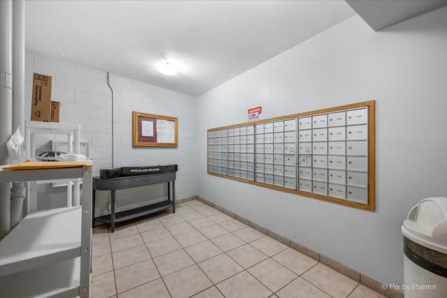 1605 E Central Road 301A, Arlington Heights, IL 60005