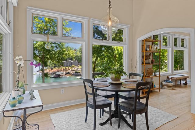 206 N Beacon Shores Drive, Seneca, SC 29672