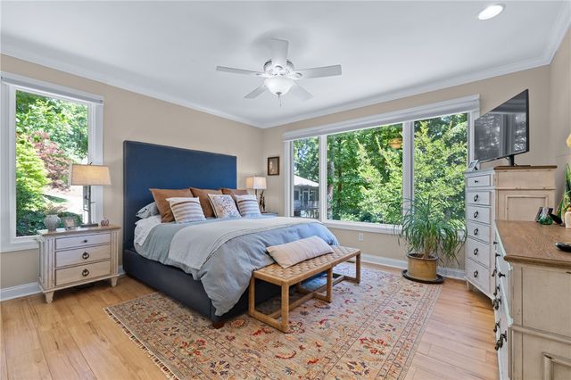 206 N Beacon Shores Drive, Seneca, SC 29672