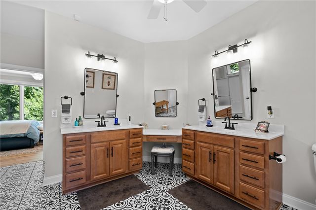 206 N Beacon Shores Drive, Seneca, SC 29672