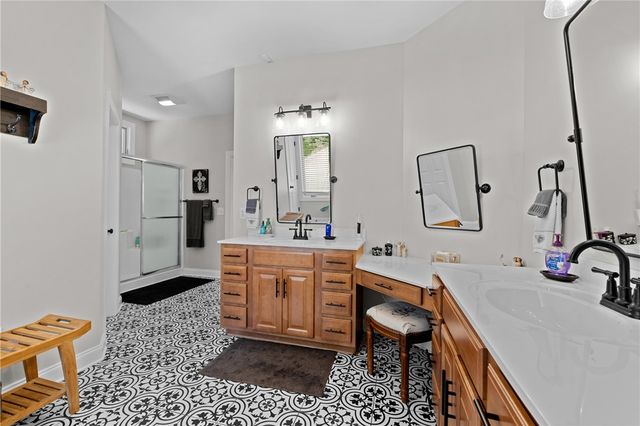 206 N Beacon Shores Drive, Seneca, SC 29672