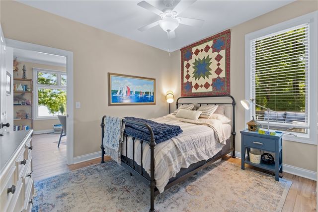 206 N Beacon Shores Drive, Seneca, SC 29672