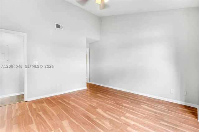 3433 NW 44th St 203, Oakland Park, FL 33309