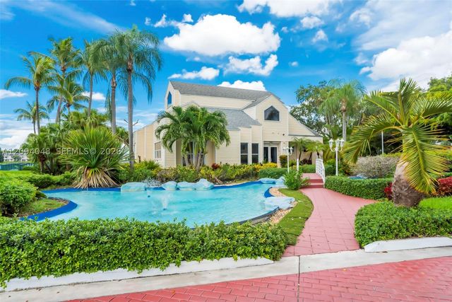 3433 NW 44th St 203, Oakland Park, FL 33309