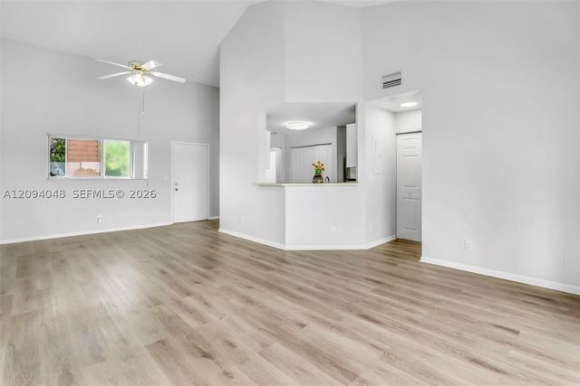 3433 NW 44th St 203, Oakland Park, FL 33309