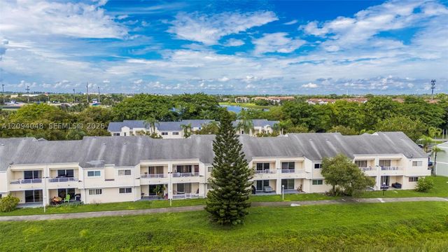 3433 NW 44th St 203, Oakland Park, FL 33309
