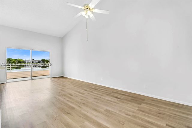 3433 NW 44th St 203, Oakland Park, FL 33309