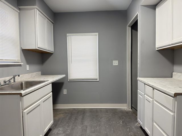 11400 Abington Avenue, Detroit, MI 48227