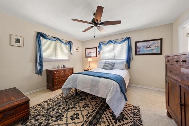 4390 20TH AVENUE N, St Petersburg, FL 33713