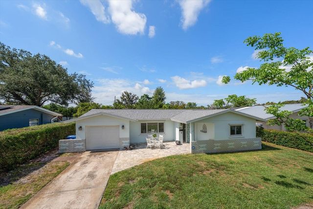 4390 20TH AVENUE N, St Petersburg, FL 33713