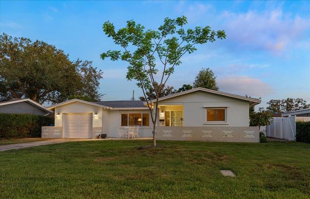 4390 20TH AVENUE N, St Petersburg, FL 33713