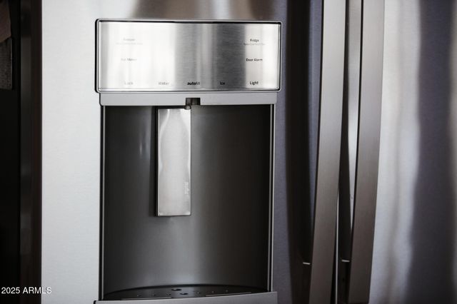 6839 W El Cortez Place, Peoria, AZ 85382