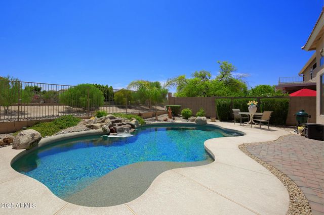 6839 W El Cortez Place, Peoria, AZ 85382