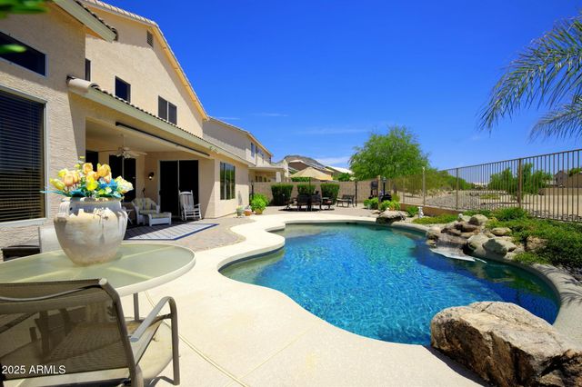 6839 W El Cortez Place, Peoria, AZ 85382