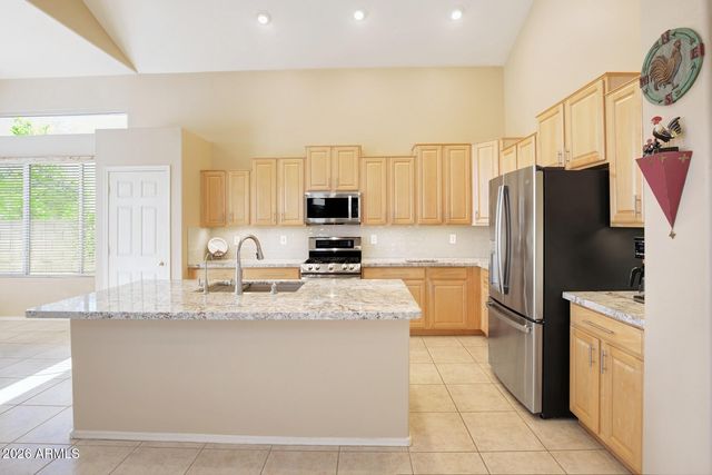 6839 W El Cortez Place, Peoria, AZ 85382