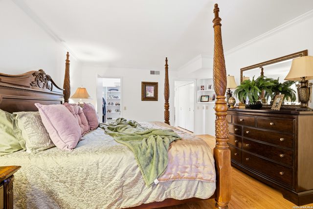 7500 Callaghan Rd Apt 210, San Antonio, TX 78229