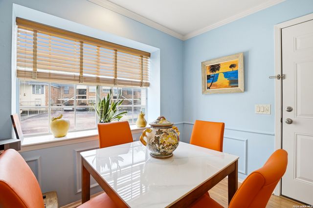 7500 Callaghan Rd Apt 210, San Antonio, TX 78229