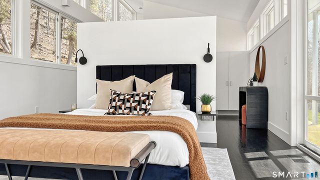 169 Mill Rock Road, Hamden, CT 06517