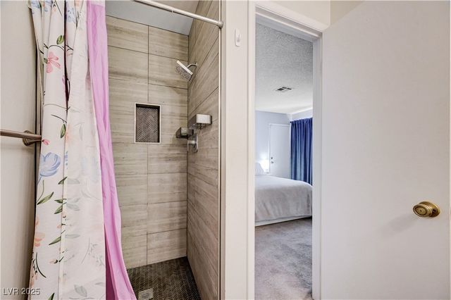 8908 Torcello Drive, Las Vegas, NV 89117