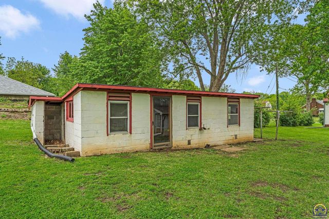 3803 NW Wilder RD, Topeka, KS 66617